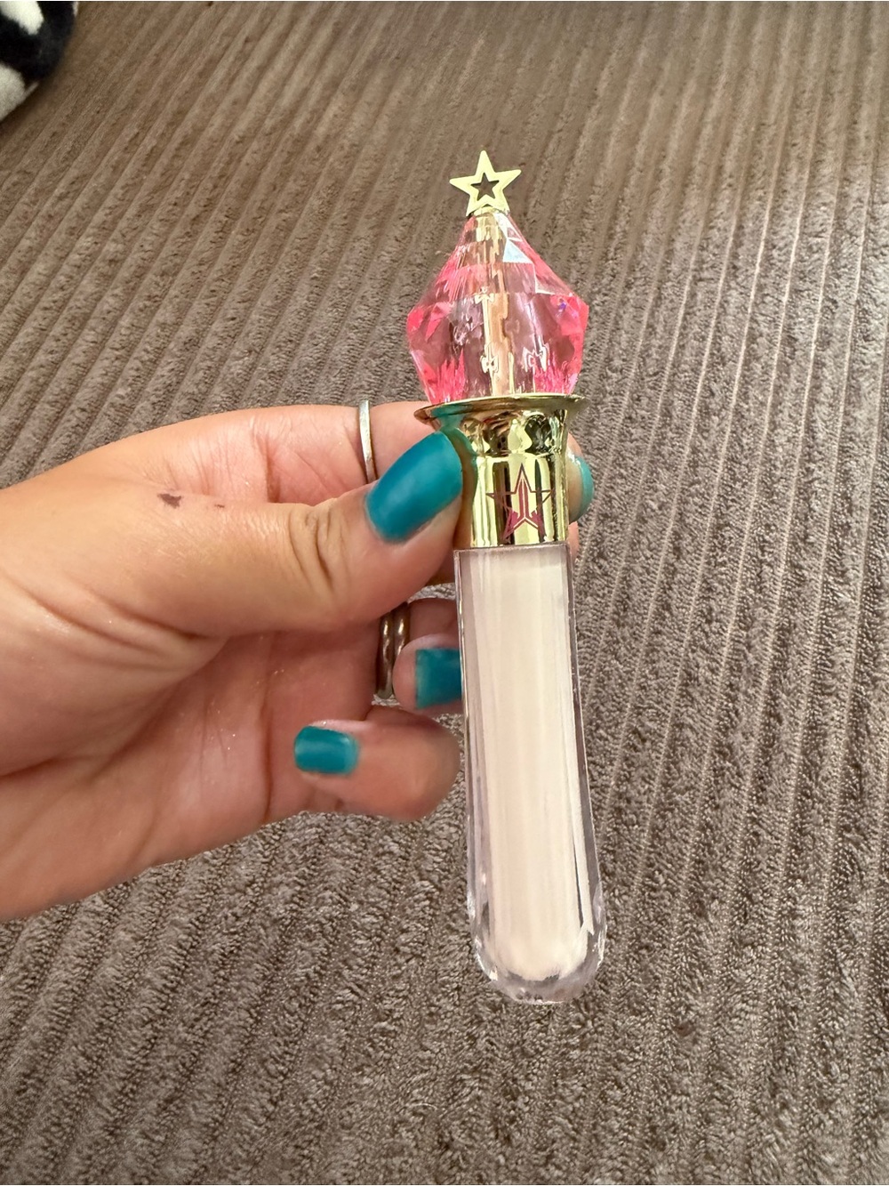 Brand new Jeffree star magic star concealer - Picture 4 of 4